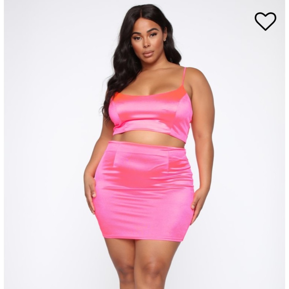 Plus Size Neon Pink Skirt Set